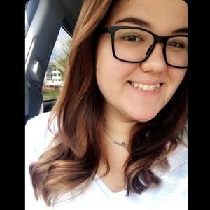 Meet your Posher, Cynthia